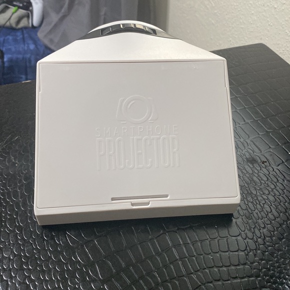 Smartphone Projector - Picture 7 of 7